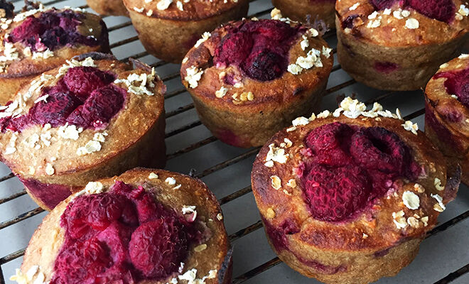 Healthy raspberry oatmeal muffins
