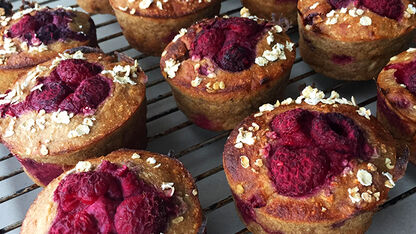 Healthy raspberry oatmeal muffins