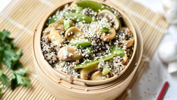 Vegan quinoa with mushrooms and sugar snaps!