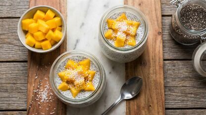 Recept: Chia Pudding with Mango and Coconut