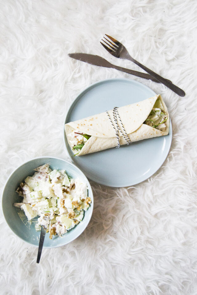 chicken and walnut lunch wraps